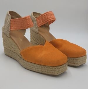 Andre Assous 7.5/8Women's Pedra Ankle Strap Espadrille Platform Wedge Pumps